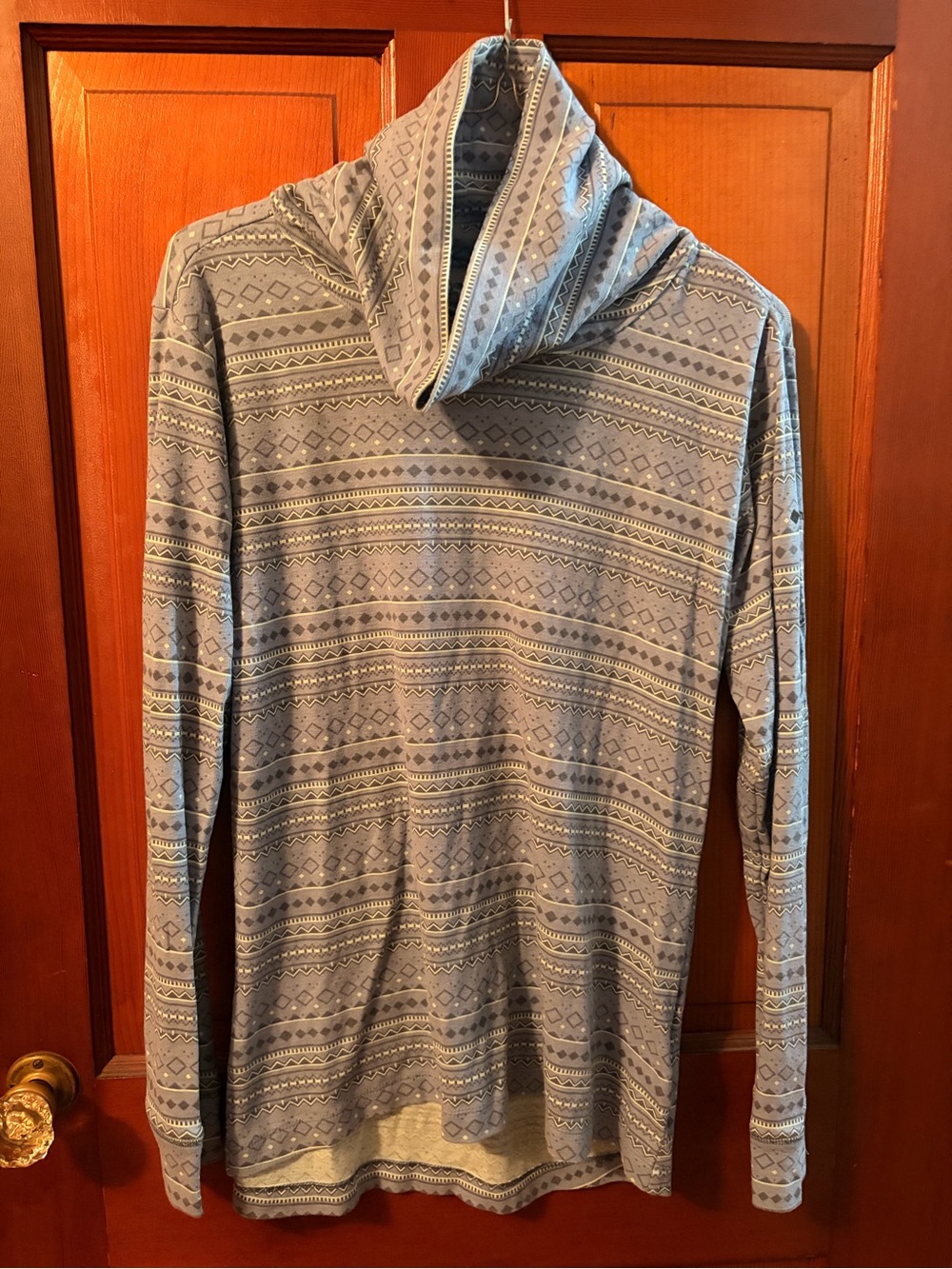 Columbia Blue Geometric Blue Patterned Funnel Mock neck shirt